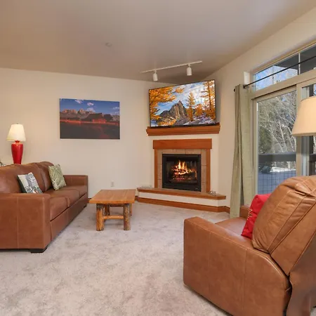 Retreat On The Blue Condo: Your Riverfront Retreat